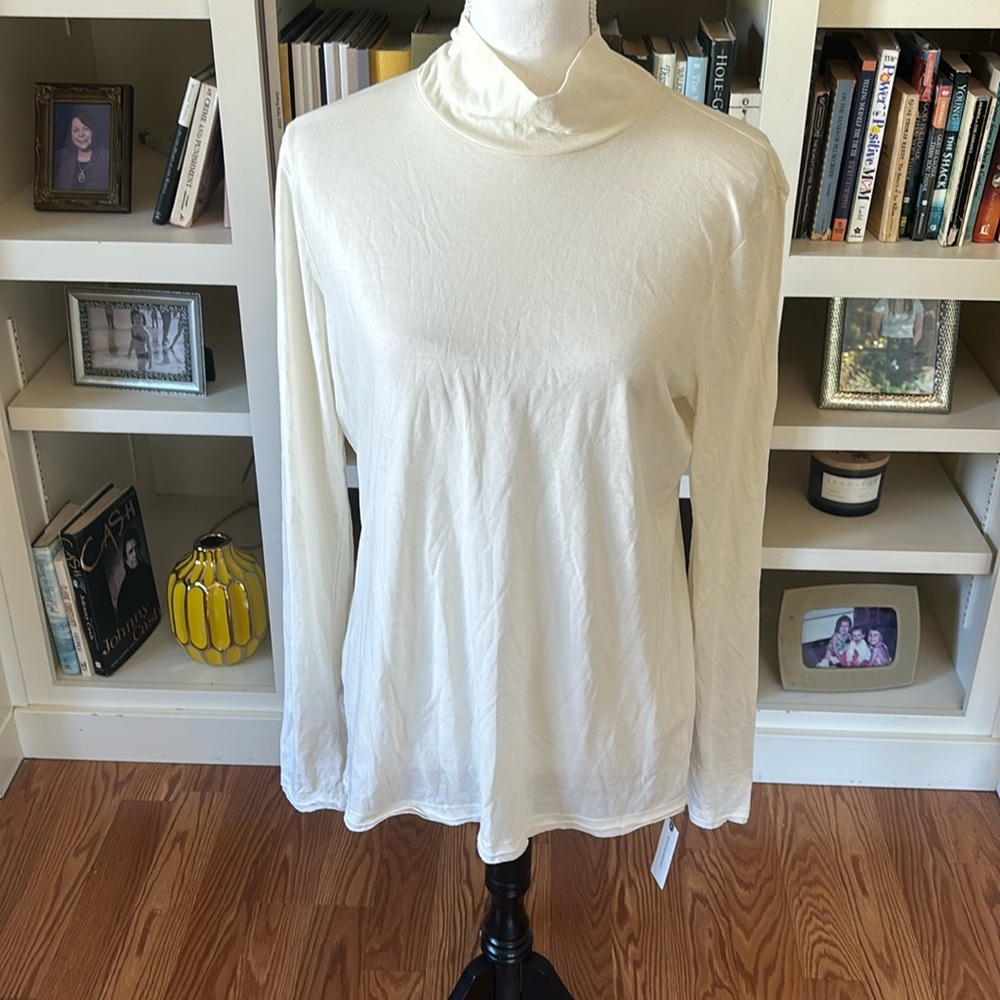 NWT Anthropologie Ivory White Mock Turtleneck Large Neutral‎ Minimalist Classic